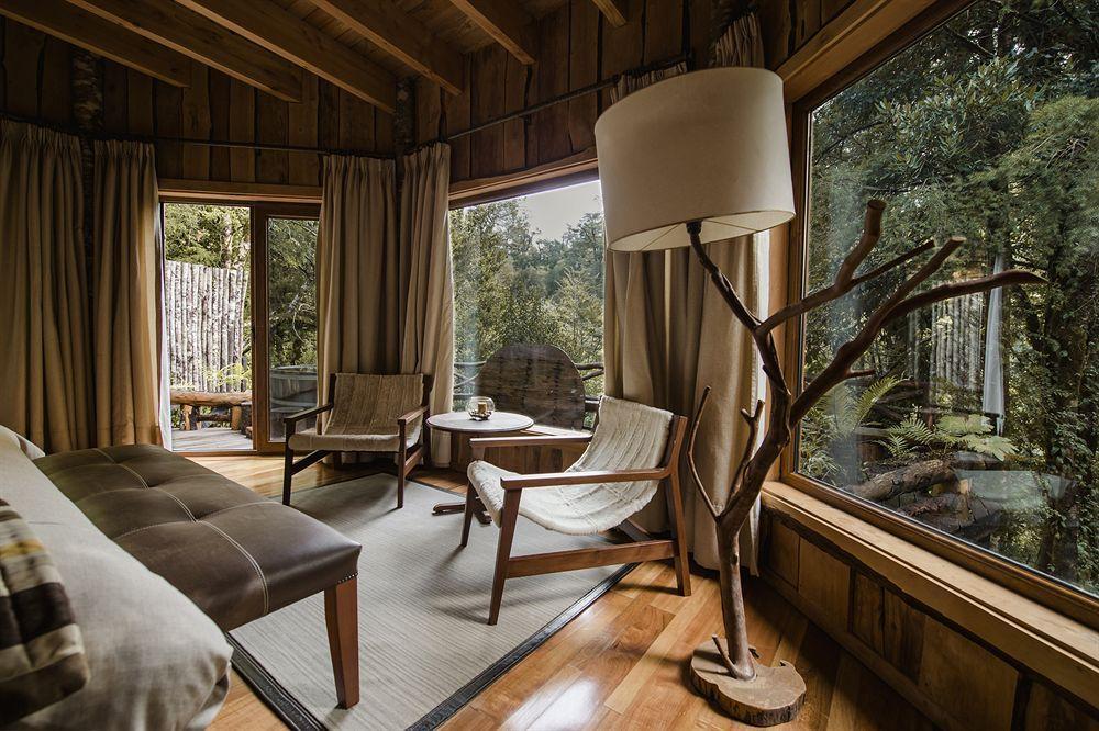 Huilo Huilo Nawelpi Lodge Puerto Fuy Exteriör bild